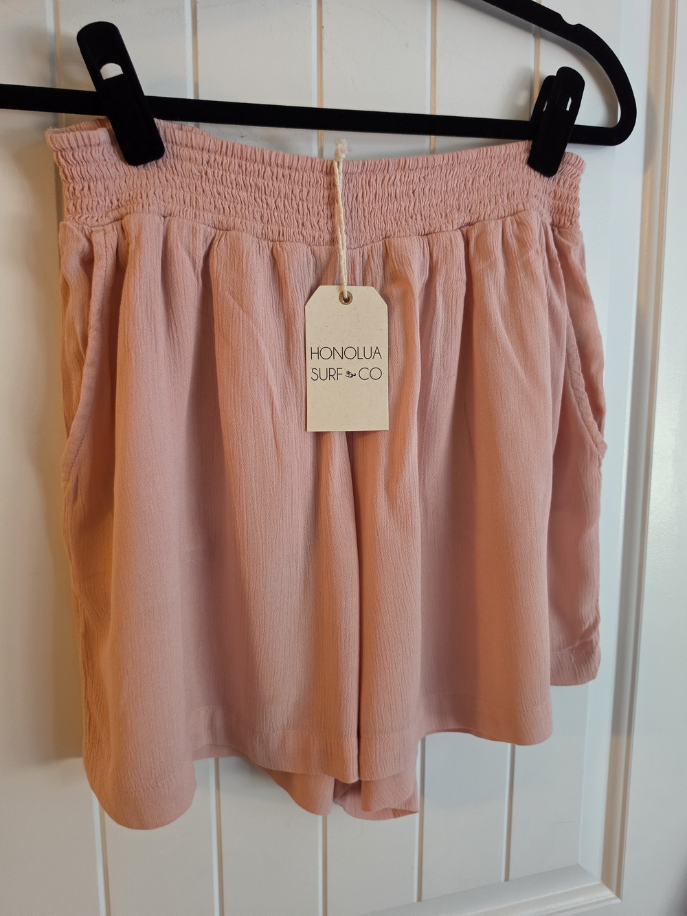 Honolua Surf Co Women's Pink Elastic-Waist Shorts
